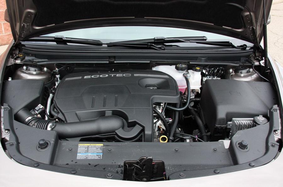  Chevrolet Malibu 2010 года  (фото 28 из 38)